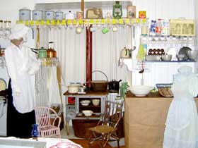 Sarina District Historical Centre - Darwin Tourism 1