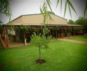 Red Earth Estate Vineyard - Darwin Tourism 2