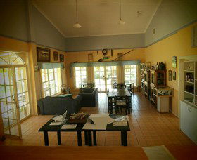 Red Earth Estate Vineyard - Darwin Tourism 4