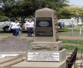 Historical Cemetery Moree - Darwin Tourism 0