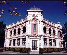 Moree Plains Gallery - Darwin Tourism 0