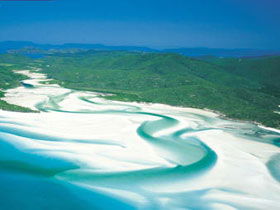 Whitehaven Beach - Darwin Tourism 0