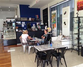 Blue Artz Gallery & Cafe - Darwin Tourism 4