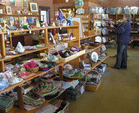 Grimwoods Store Craft Shop - Darwin Tourism 1