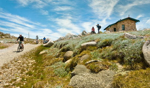 Mount Kosciuszko Summit Walk - Darwin Tourism 0