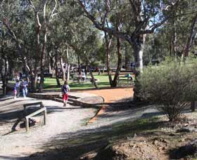 Syd's Rapids And Aboriginal Heritage Trail, Avon Valley - Darwin Tourism 3