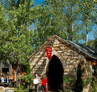 Stonehurst Cedar Creek Vineyard - Darwin Tourism