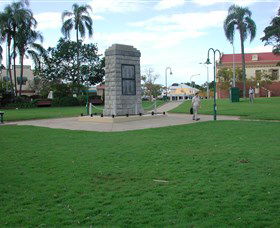 Sandgate War Memorial Park - Darwin Tourism 2