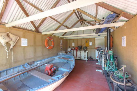 Mid North Coast Maritime Museum - Darwin Tourism 6
