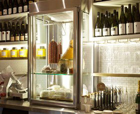 East Coast Lounge - Darwin Tourism 0