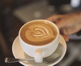 Estabar Gelati And Espresso Bar - Darwin Tourism 1
