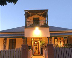 Grafton Regional Art Gallery - Darwin Tourism 0