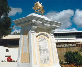 Beenleigh War Memorial - Darwin Tourism 0