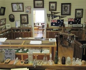 Waratah Courthouse Museum - Darwin Tourism 1