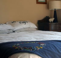 Lake View Farm House - Darwin Tourism