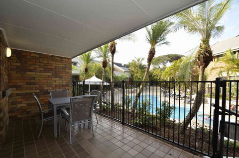 Glen Eden Beach Resort - Darwin Tourism 1
