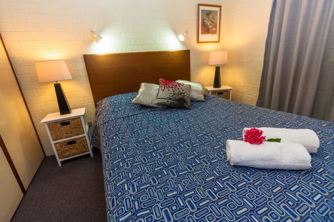 Edgewater Gardens - Darwin Tourism 1