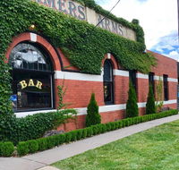 Farmers Arms Hotel  Art Suites Daylesford - Darwin Tourism