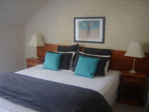 Girraween Country Inn - Darwin Tourism 0