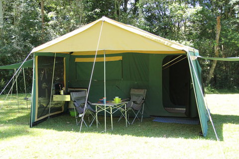 Kendall Kampers - Darwin Tourism 0