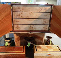 Montville Woods Gallery - Darwin Tourism