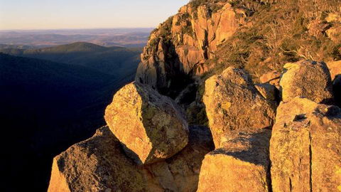 Booroomba Rocks - Darwin Tourism 0