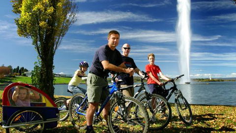 Lake Burley Griffin - Darwin Tourism 0