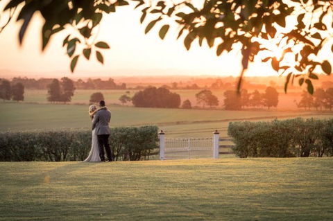 Lonely Hunter Weddings - Darwin Tourism 1