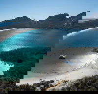 Wineglass Bay Cruise from Coles Bay - Darwin Tourism