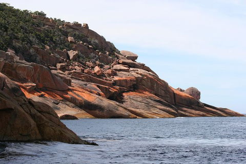 Wineglass Bay Cruise From Coles Bay - Darwin Tourism 7