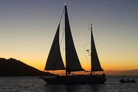 Magnetic Island Sunset Sail - Darwin Tourism 0