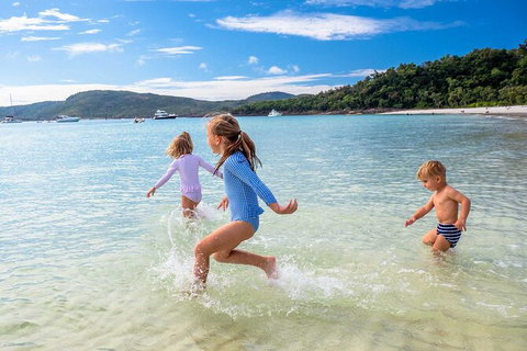 Whitehaven Beach And Daydream Island Cruise - Darwin Tourism 4