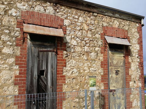 A Walk Back In Time Trail - Kingscote - Darwin Tourism 0