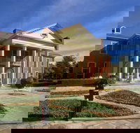 Embassy Drive - Darwin Tourism