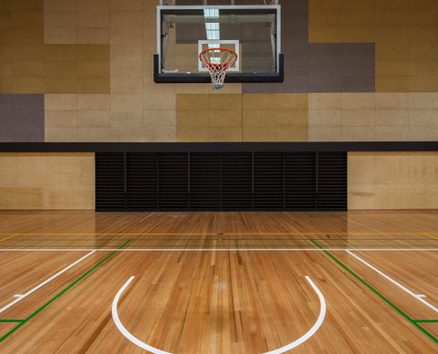 Eagle Stadium - Darwin Tourism 0