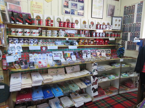 Maclean Scottish Shop - Darwin Tourism 0