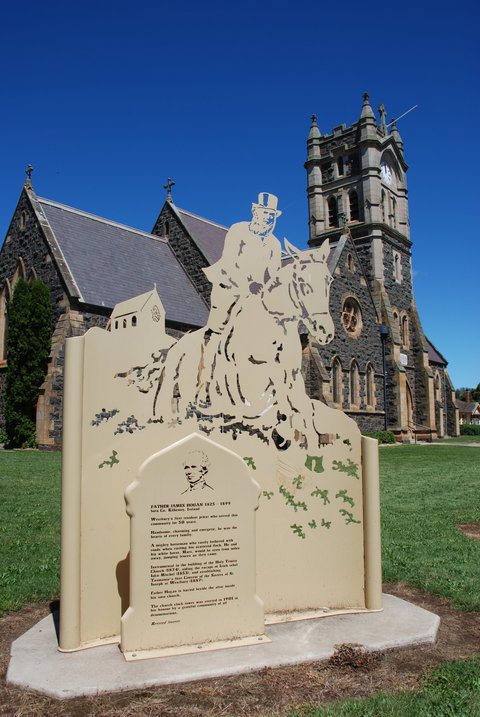 Westbury Silhouette Trail - Darwin Tourism 0