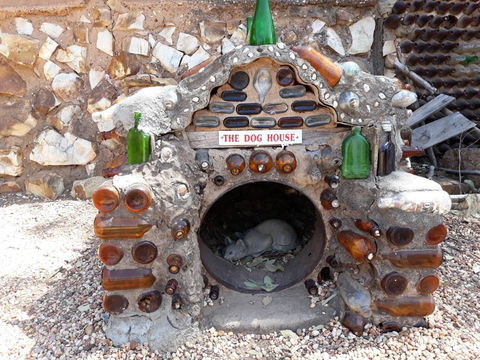 Bottle House And Mining Museum - Darwin Tourism 2