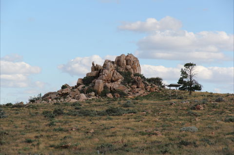 Castle Rock Walk And Lookout - Darwin Tourism 1