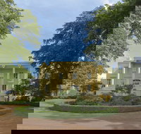 Clarendon - Darwin Tourism