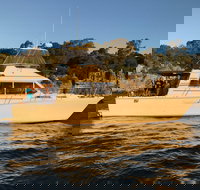 Cruising the  Swan River in at Sunset with Boutique Cruise - Darwin Tourism