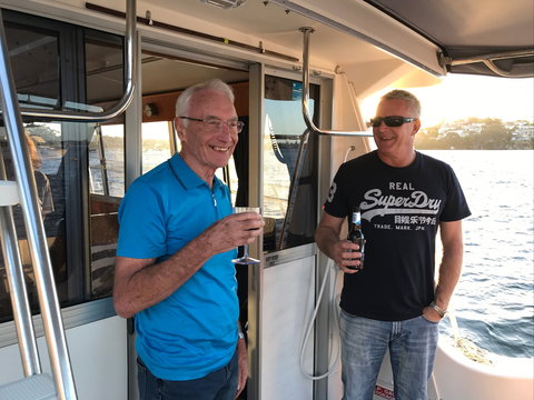 Cruising The  Swan River In At Sunset With Boutique Cruise - Darwin Tourism 1