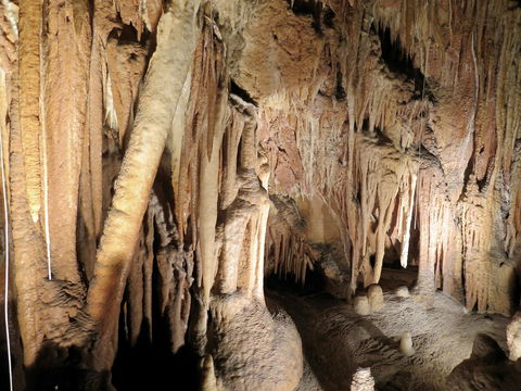 Jillabenan Cave - Darwin Tourism 0