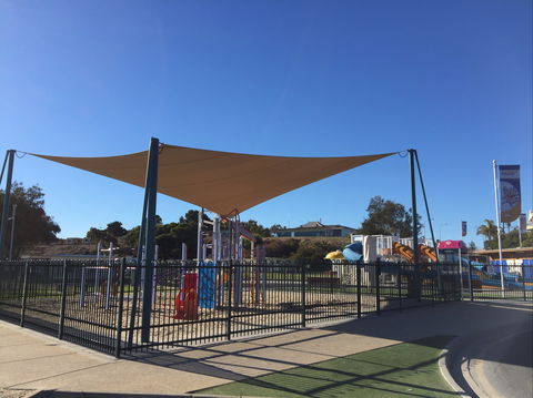 Moonta Bay Playground - Darwin Tourism 1