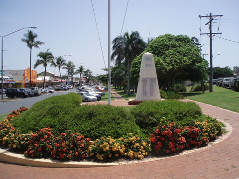 Yeppoon War Memorial - Darwin Tourism 0