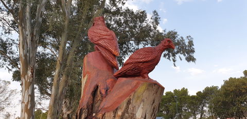Chainsaw Tree Sculpture - Darwin Tourism 1