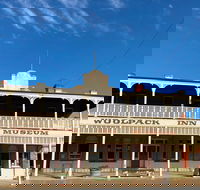 Holbrook - Darwin Tourism