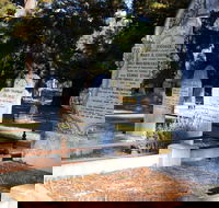 Lucindale Cemetery - Darwin Tourism