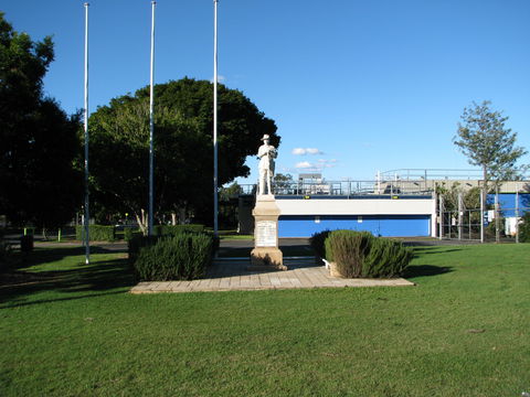Oxley War Memorial - Darwin Tourism 0