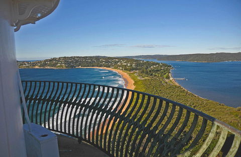 Barrenjoey Lighthouse - Darwin Tourism 0